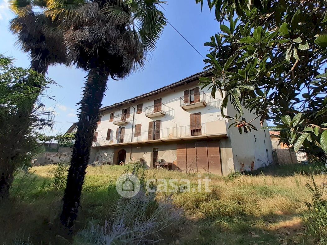 Rustico/Casale in Vendita in Via Chivasso a Castelnuovo Don Bosco