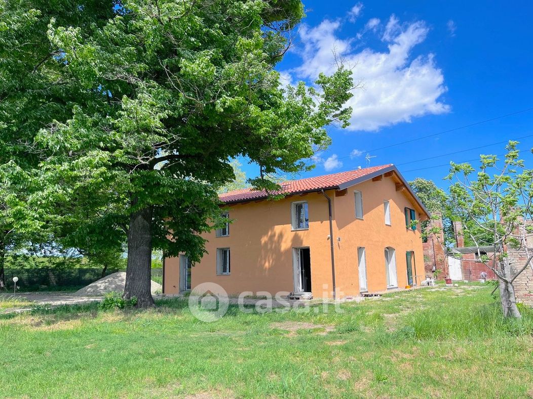 Villa in Vendita in Via Rigosa 12 a Bologna