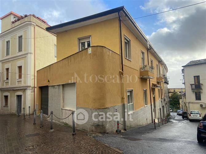 Casa indipendente in Vendita in Discesa Pietraviva a Catanzaro