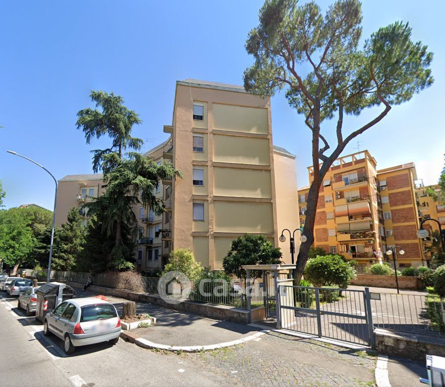 Appartamento in Vendita in Viale Palmiro Togliatti a Roma