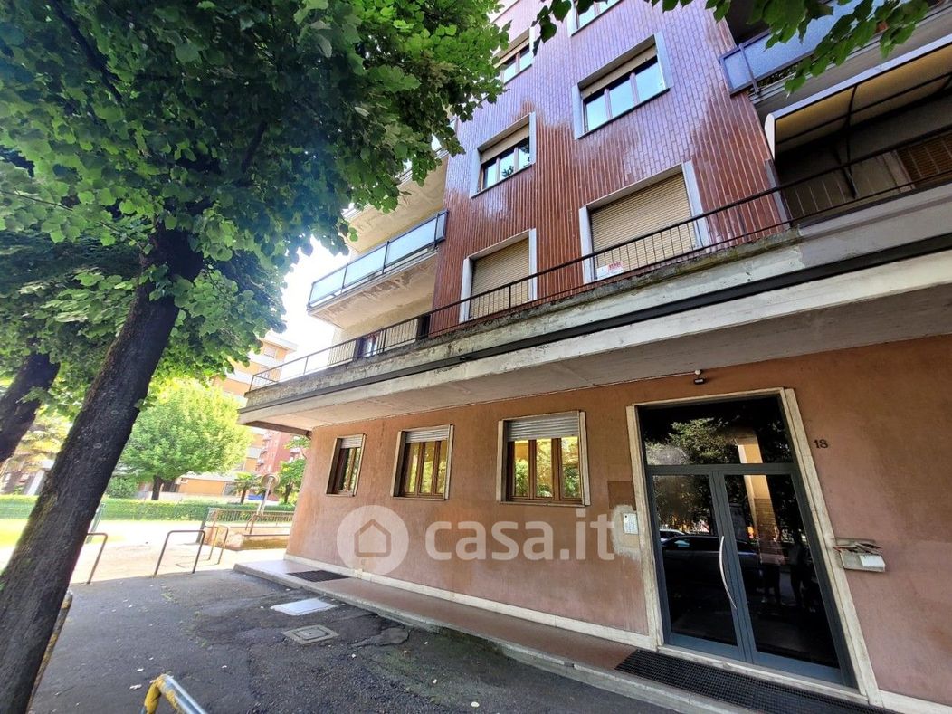 Appartamento in Vendita in Via Giulio Arata a Piacenza