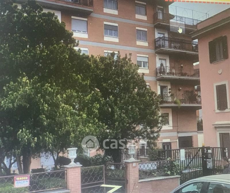 Appartamento in Vendita in Via Guglielmo Mengarini a Roma
