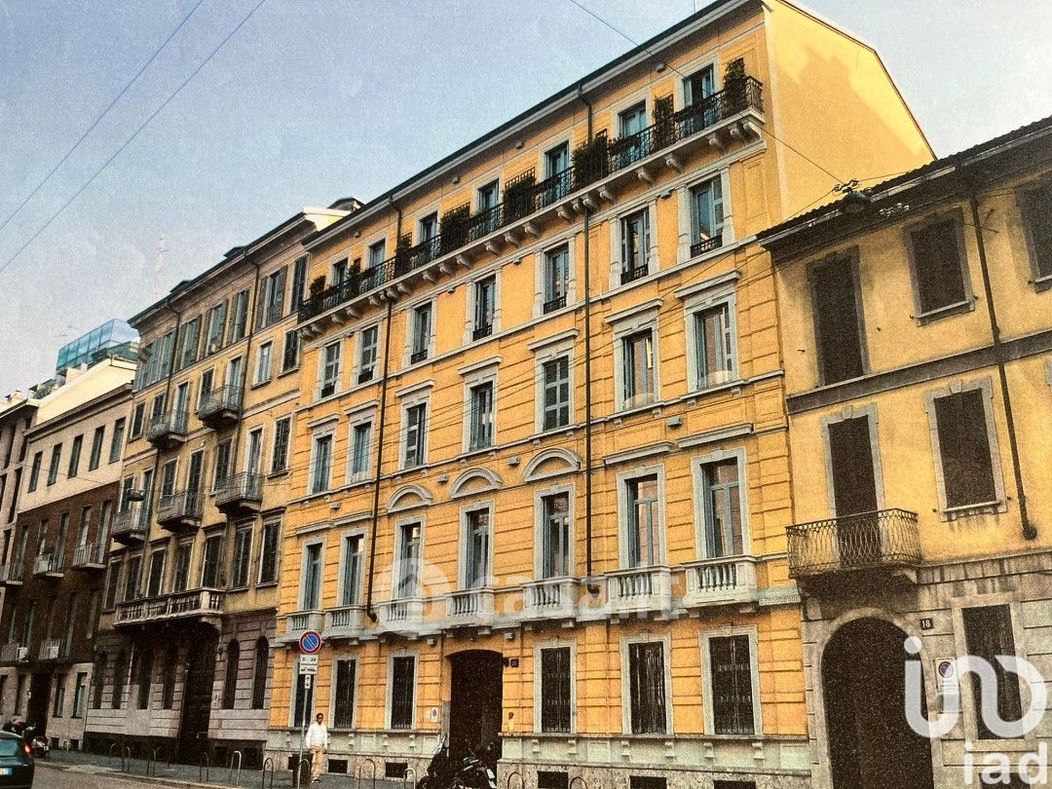 Appartamento in Vendita in Via Senato 20 a Milano