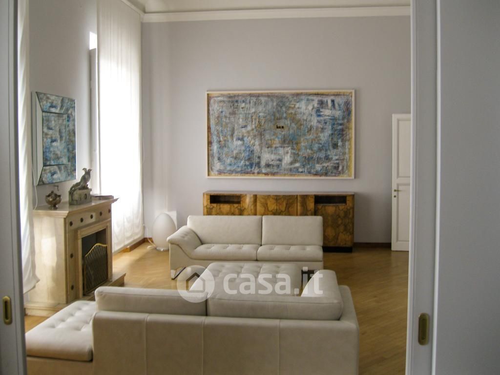 Appartamento in Vendita in Viale Giacomo Matteotti 9 a Firenze
