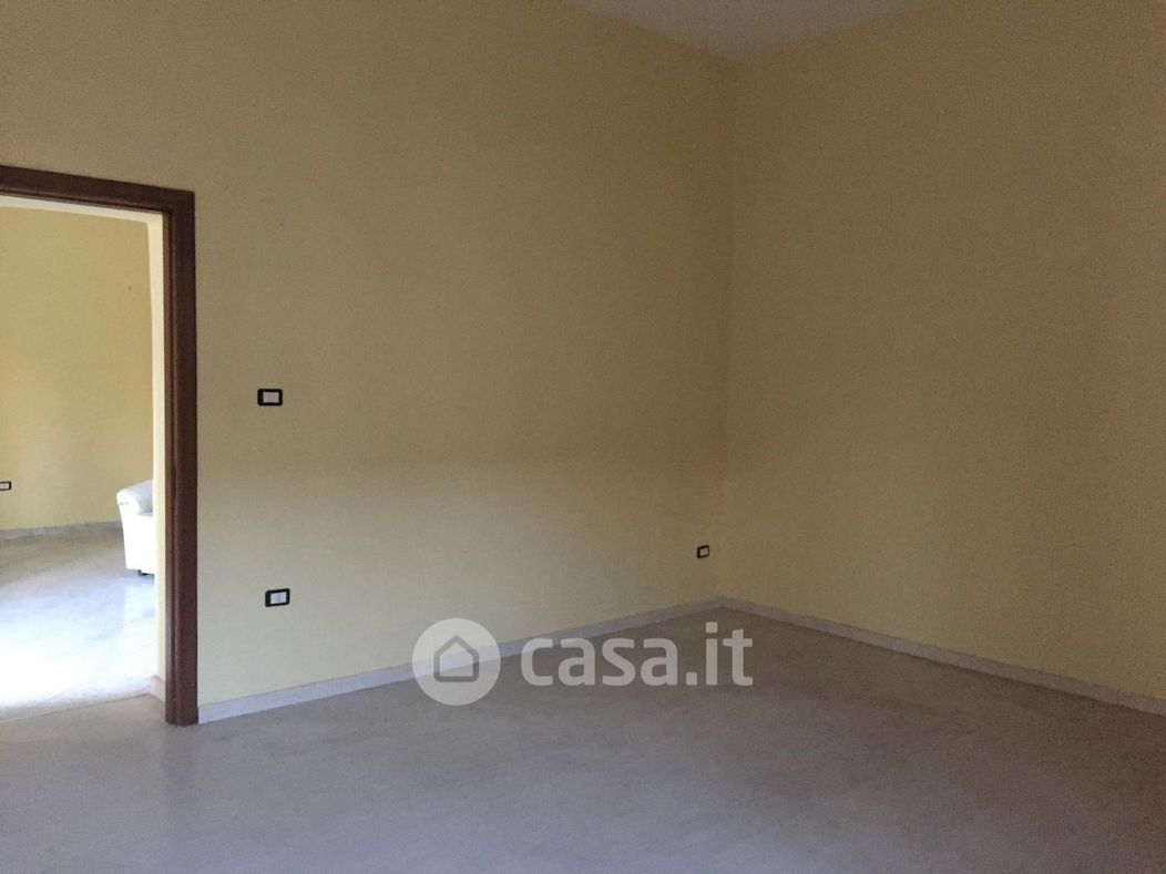 Appartamento in Affitto in Via Giuglianiello 39 a Giugliano in Campania