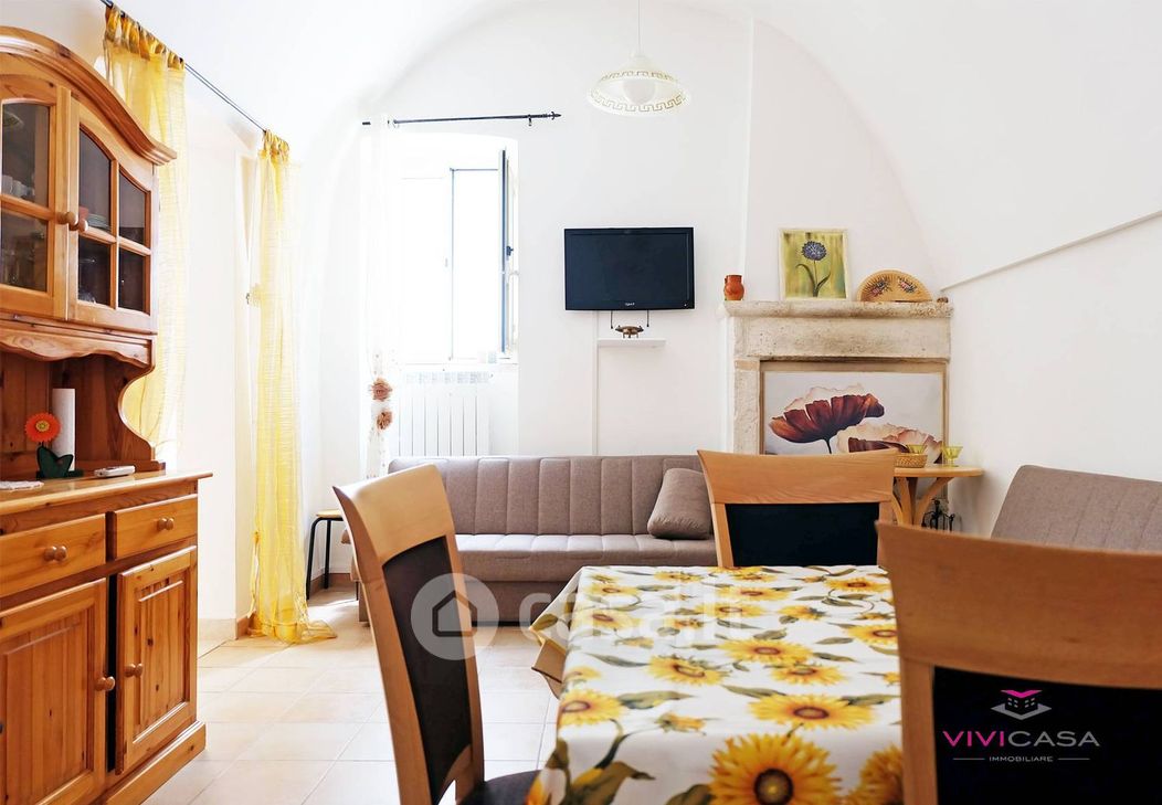 Appartamento in Vendita in Via Mulini a Putignano