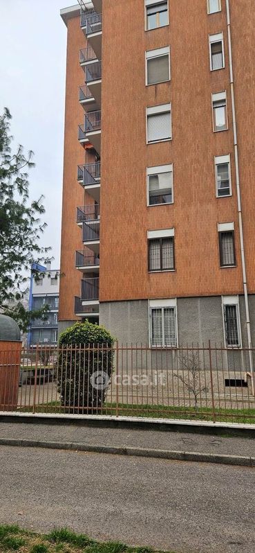 Appartamento in Vendita in Via Eugenio Medea 18 a Milano