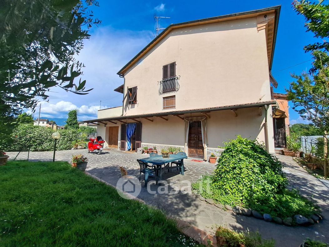 Casa indipendente in Vendita in Via Italico e Quirino Baccelli a Lucca