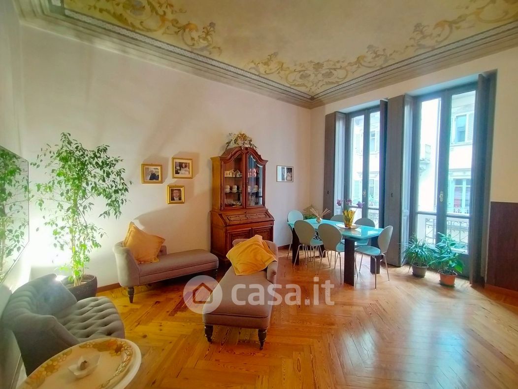 Appartamento in Vendita in Via Cesare Lombroso 8 a Torino