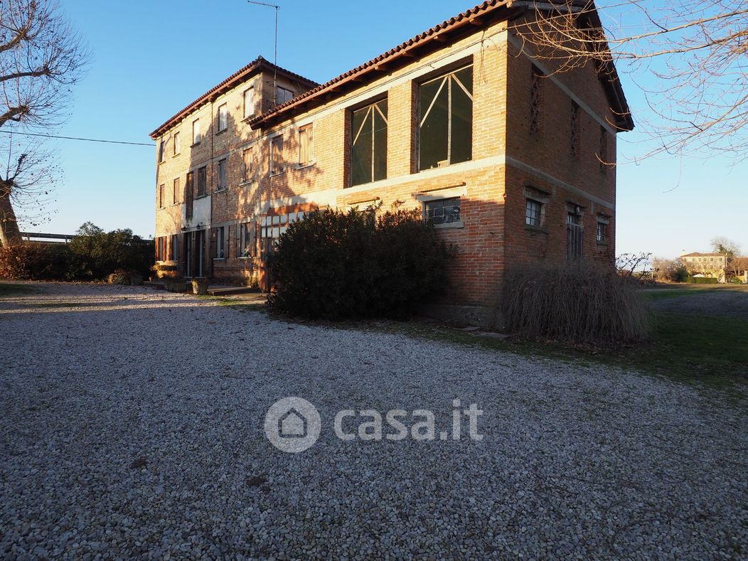 Casa Bi/Trifamiliare in Vendita in Via Giuseppe Garibaldi 1 a Quarto d'Altino