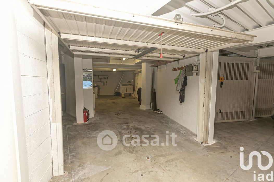 Garage/Posto auto in Vendita in Via Giuditta Tavani a Genova