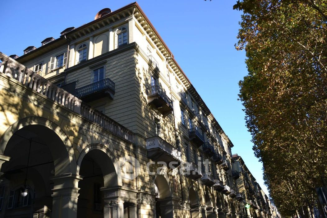 Appartamento in Affitto in Corso Vittorio Emanuele II 68 a Torino