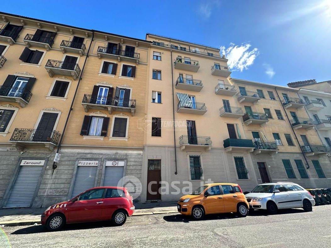 Appartamento in Vendita in Via Caraglio 41 a Torino