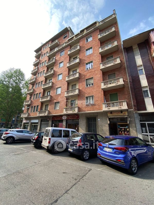 Appartamento in Vendita in Via Buenos Aires 41 a Torino