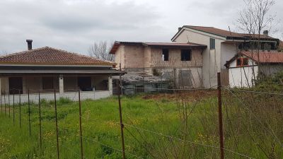 Casa Bi/Trifamiliare in Vendita in Via Casaleno 30 a Frosinone