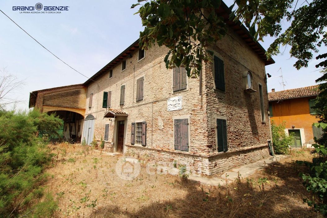 Rustico/Casale in Vendita in Strada Del Priorato a Fontanellato