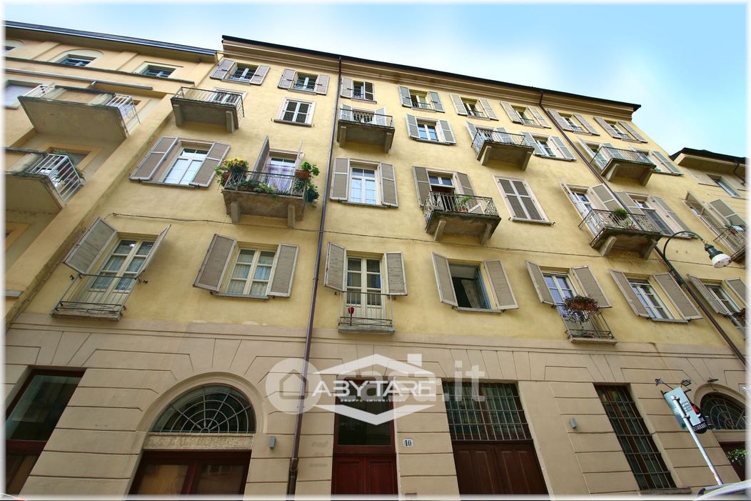 Appartamento in Vendita in Via Matteo Pescatore 10 a Torino
