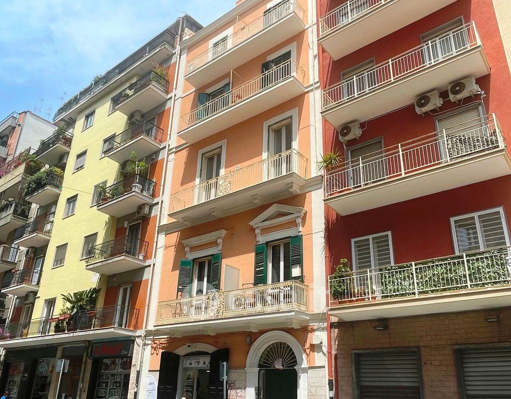 Appartamento in Vendita in Via Dante Alighieri 205 a Bari