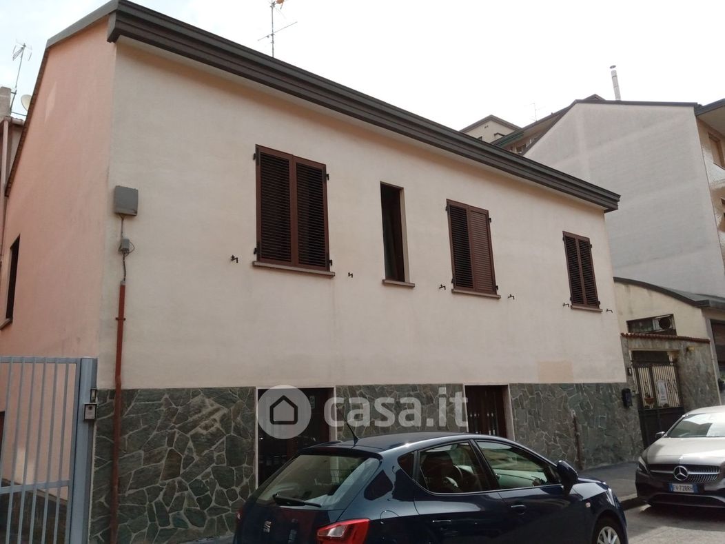 Casa indipendente in Vendita in Via Federico Jarach 8 a Milano