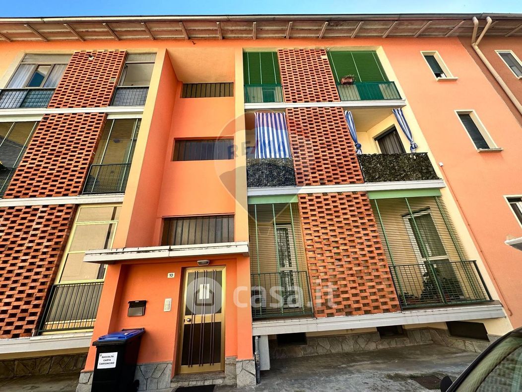 Appartamento in Affitto in Via Vanni Antonio Cristiano 1 a Biella