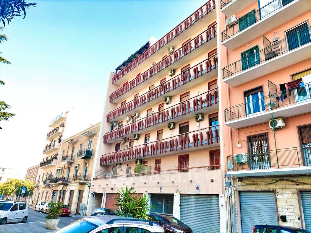 Appartamento in Vendita in Via Martiri D'Otranto 78 a Bari