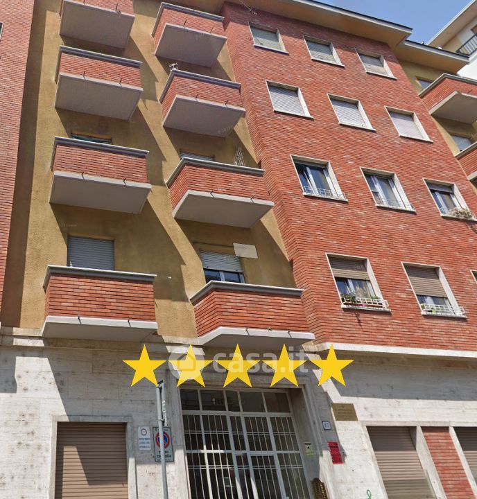 Appartamento in Vendita in Via Umberto Giordano a Torino