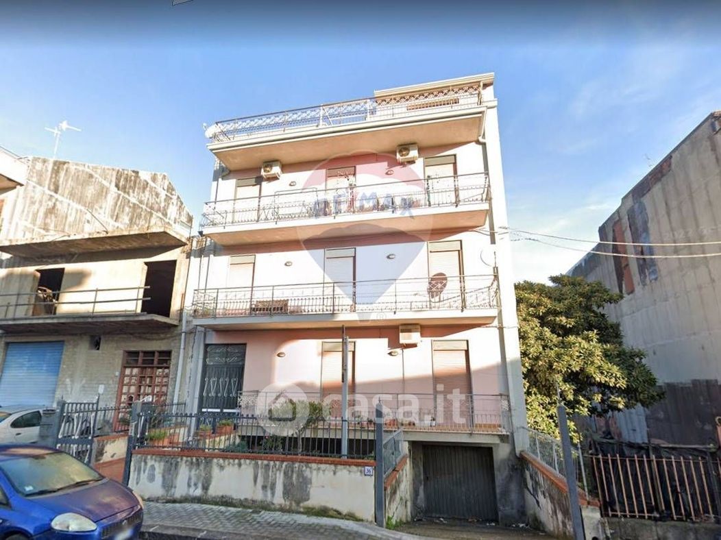 Appartamento in Vendita in Via Aldo Moro 34 a Aci Catena