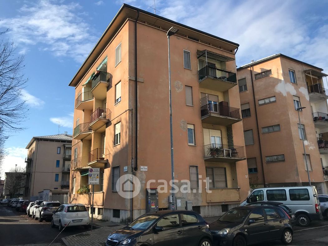 Appartamento in Vendita in Via Enrico Gentilini 2 a Alessandria