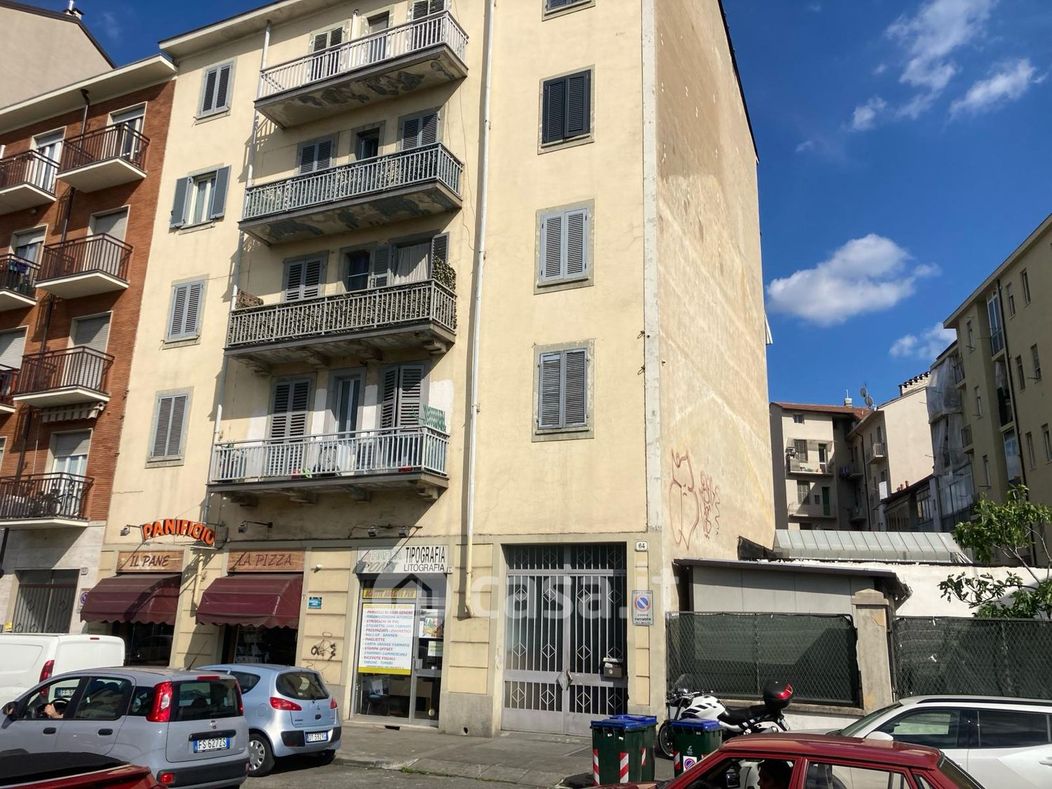 Appartamento in Vendita in Via Pietro Cossa 64 a Torino