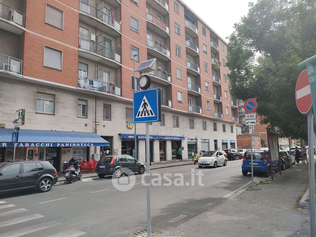 Appartamento in Vendita in Via Francesco Flarer a Pavia