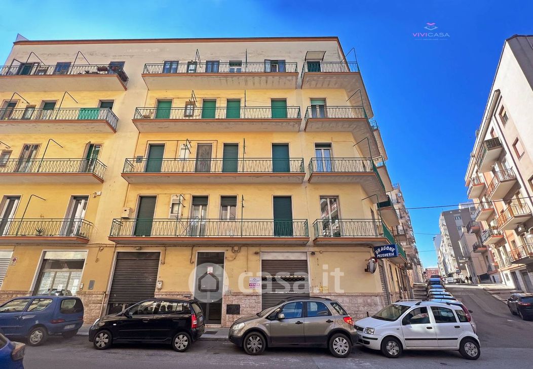 Appartamento in Vendita in Via Giovanni Laterza a Putignano