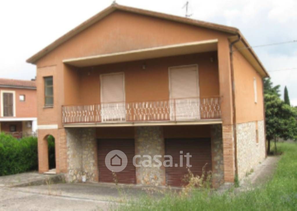 Villa in Vendita in Via del Tordo 9 a Terni