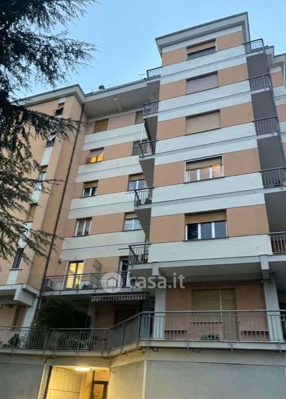 Appartamento in Vendita in Via Coni Zugna 34 a Genova