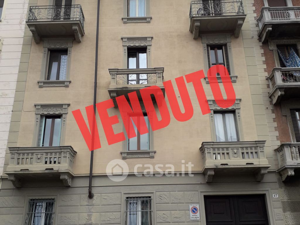 Appartamento in Vendita in Via Ceresole 17 a Torino