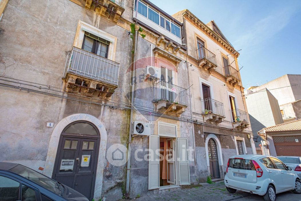 Casa indipendente in Vendita in Via Consolazione 7 a Catania