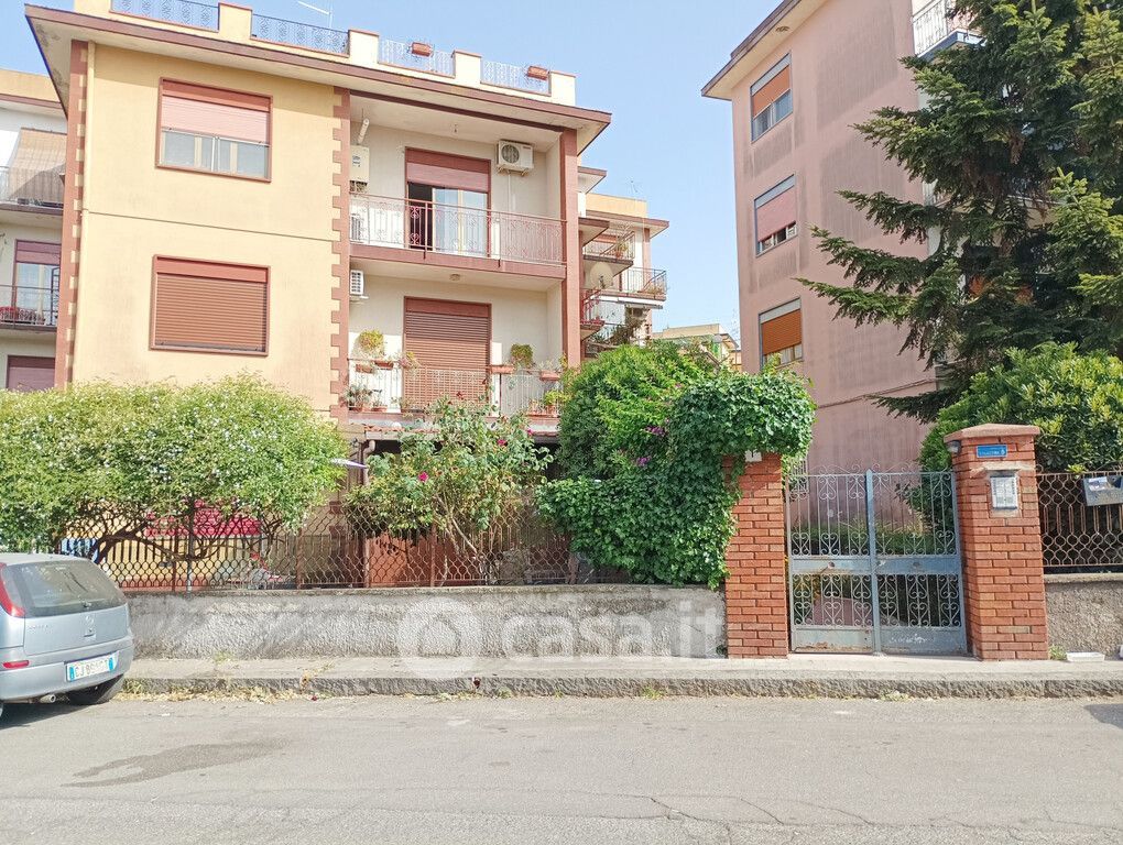 Appartamento in Vendita in Via Gabriele d'Annunzio a Valverde