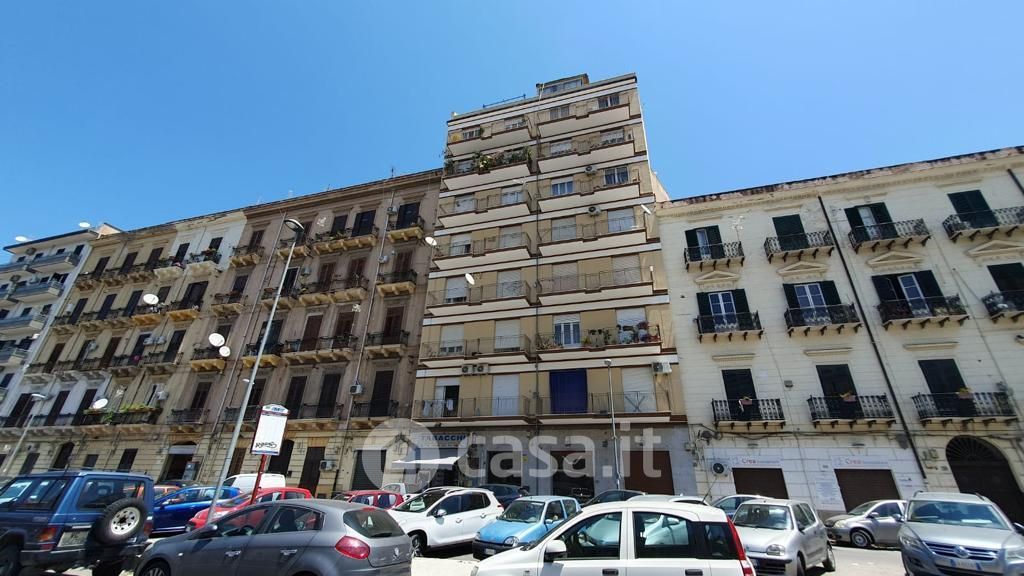 Appartamento in Vendita in Corso dei Mille 186 a Palermo