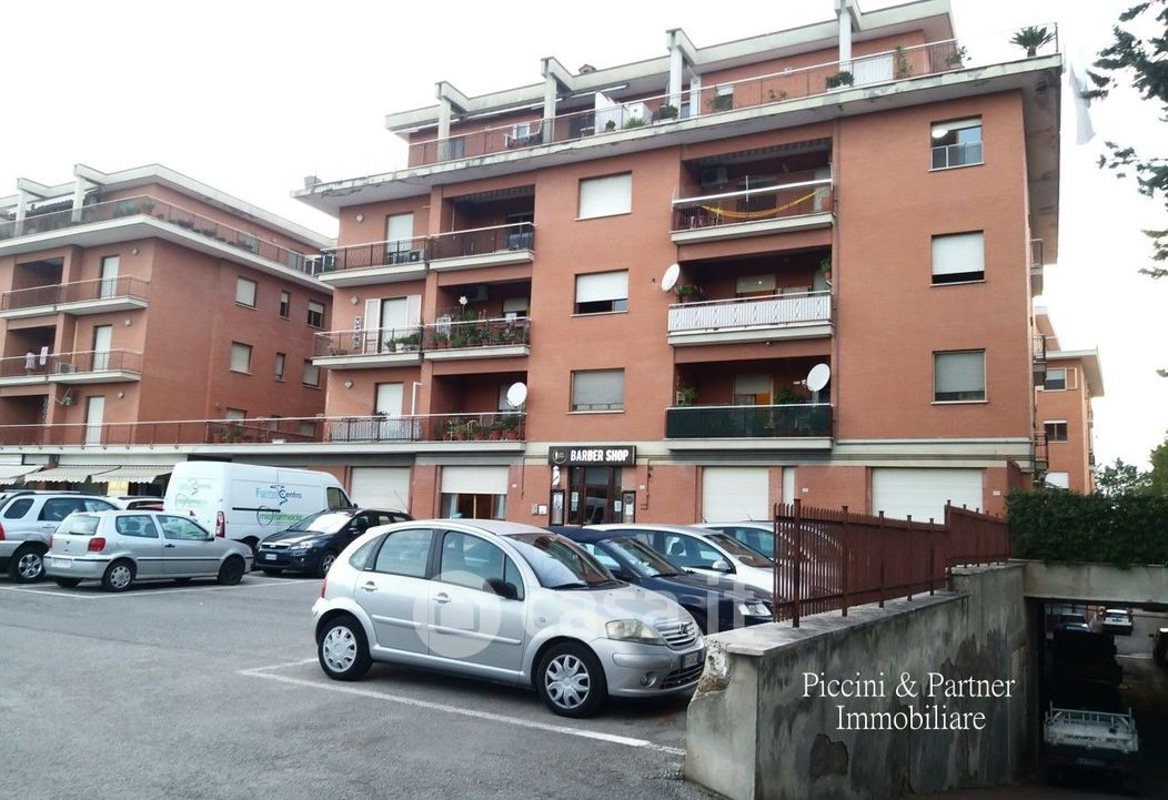 Appartamento in Vendita in Via Luigi Caprera a Perugia