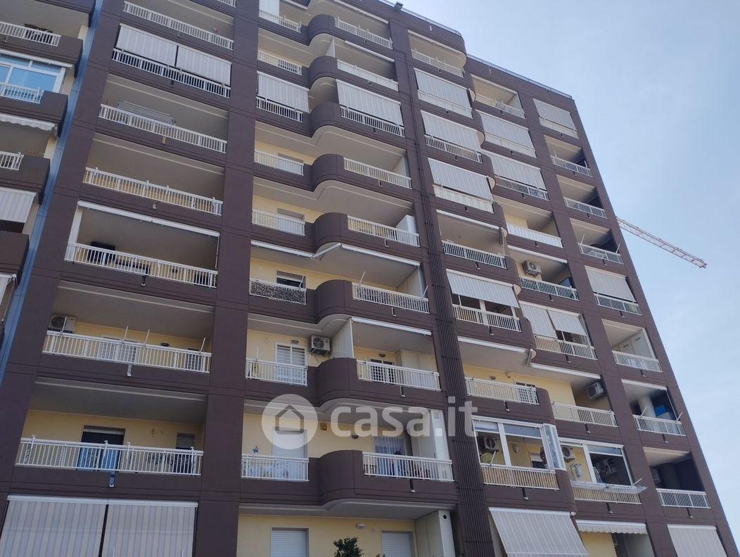 Appartamento in Vendita in Via Francesco Eugenio Silvestri a Bari