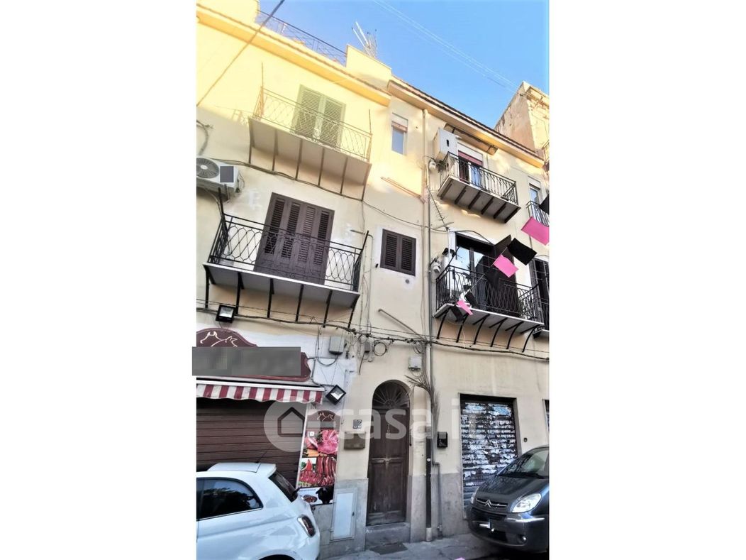 Appartamento in Vendita in Via Cipressi 18 a Palermo