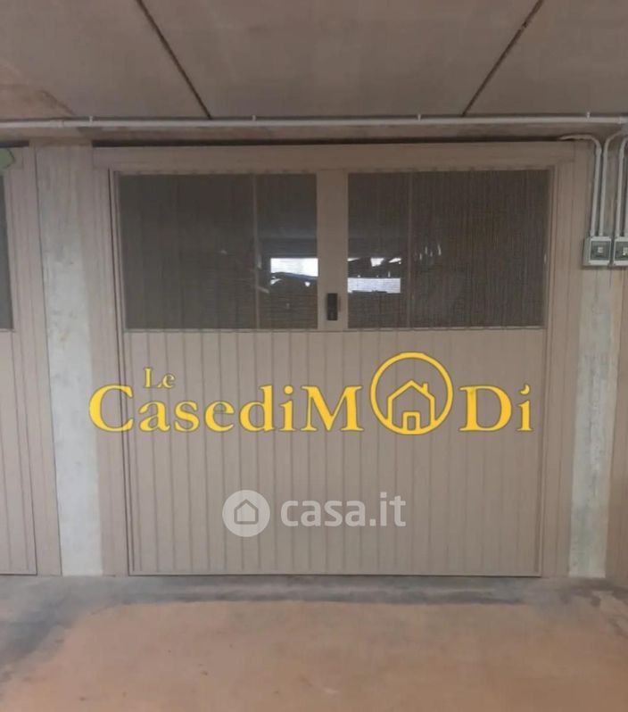 Garage/Posto auto in Vendita in Via Ernesto Manasse a Livorno