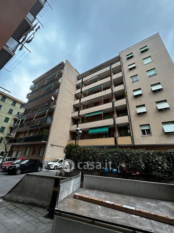 Appartamento in Vendita in Via Luciano Zamperini a Genova