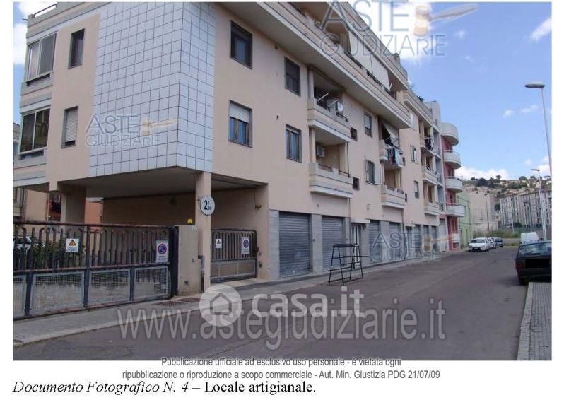 Negozio/Locale commerciale in Vendita in a Cagliari