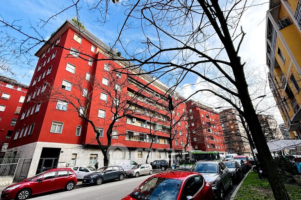 Appartamento in Vendita in Via Tavazzano 10 a Milano
