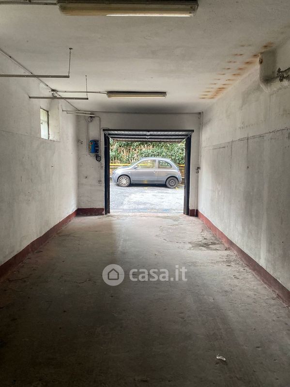 Garage/Posto auto in Vendita in Via Leonardo Cocito a Genova