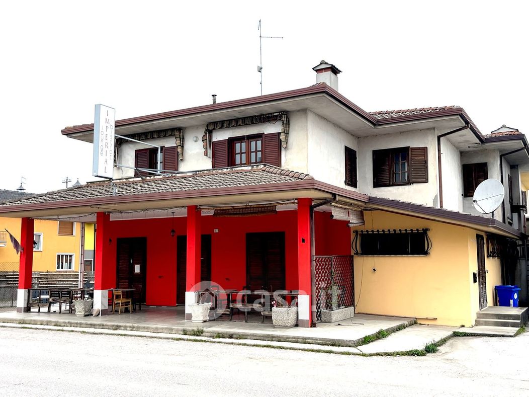 Negozio/Locale commerciale in Vendita in Via San Giorgio di Nogaro 33 a Carlino