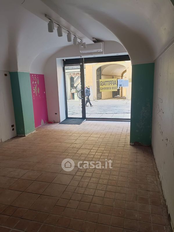 Negozio/Locale commerciale in Affitto in Corso Vittorio Alfieri 320 a Asti