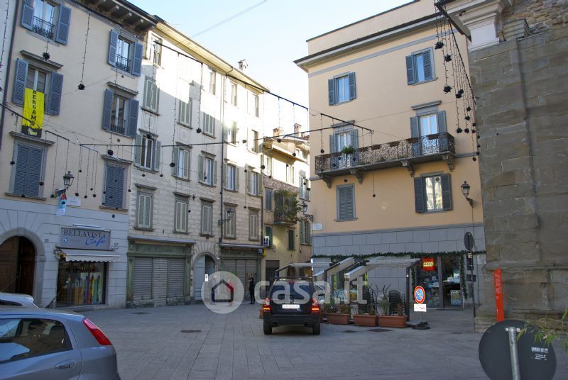 Negozio/Locale commerciale in Vendita in Via Pignolo a Bergamo