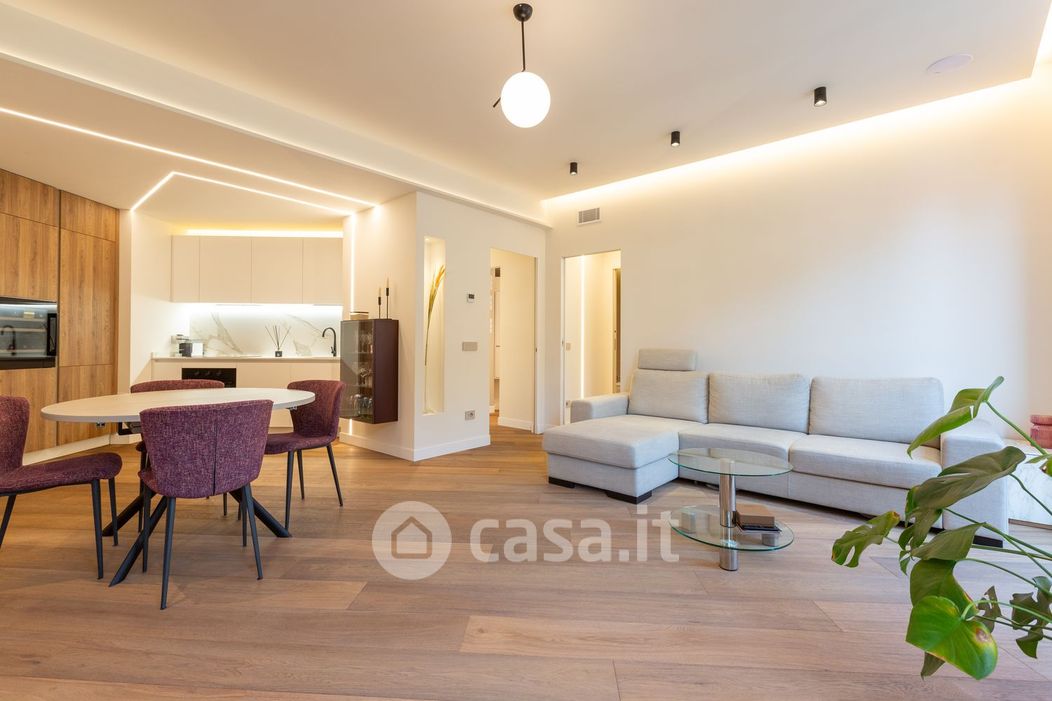 Appartamento in Vendita in Via Cesare Cesariano 6 a Milano