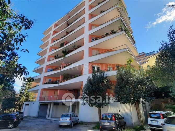 Appartamento in Vendita in Via Luigi Colazilli 10 a Chieti